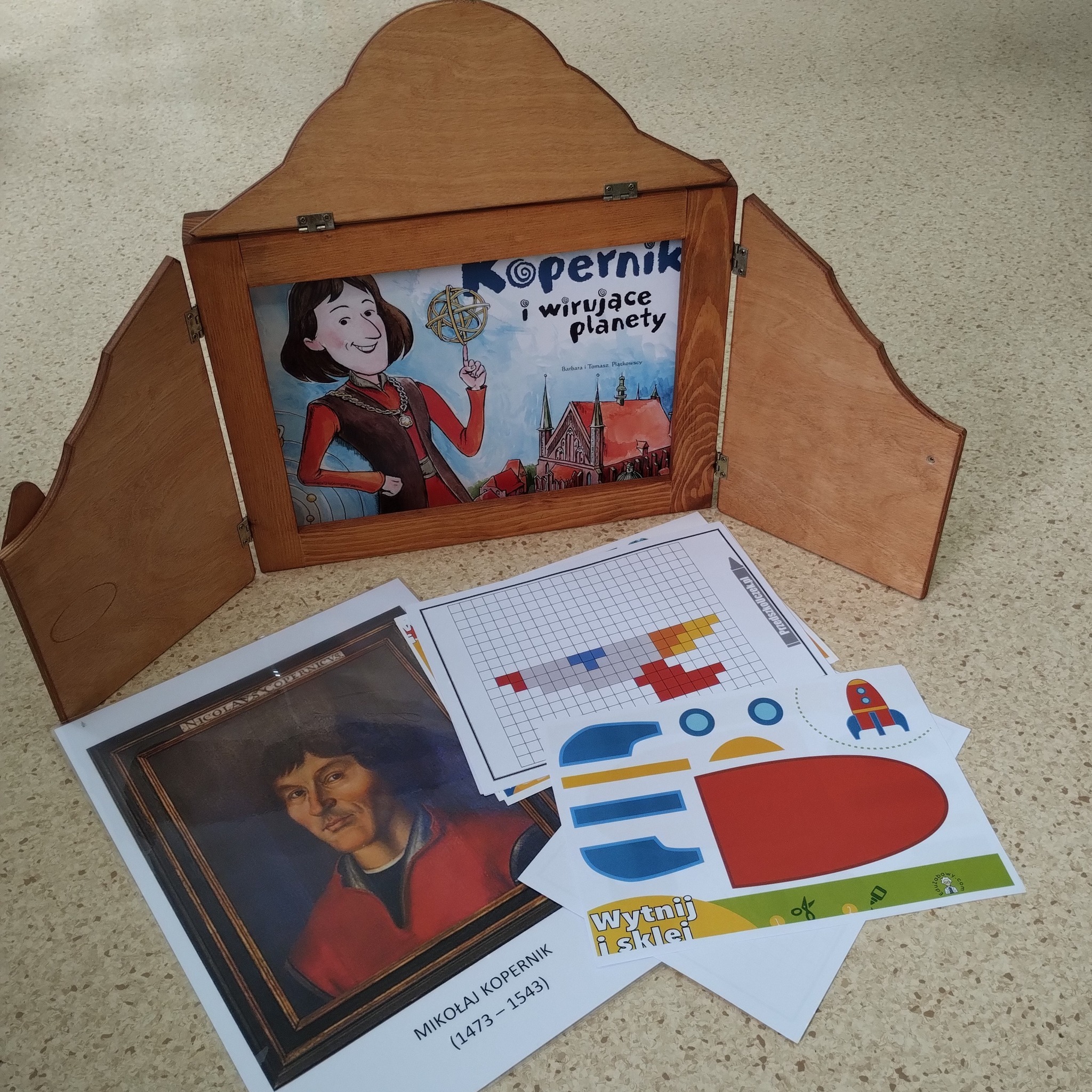 Plansza teatrzyku kamishibai