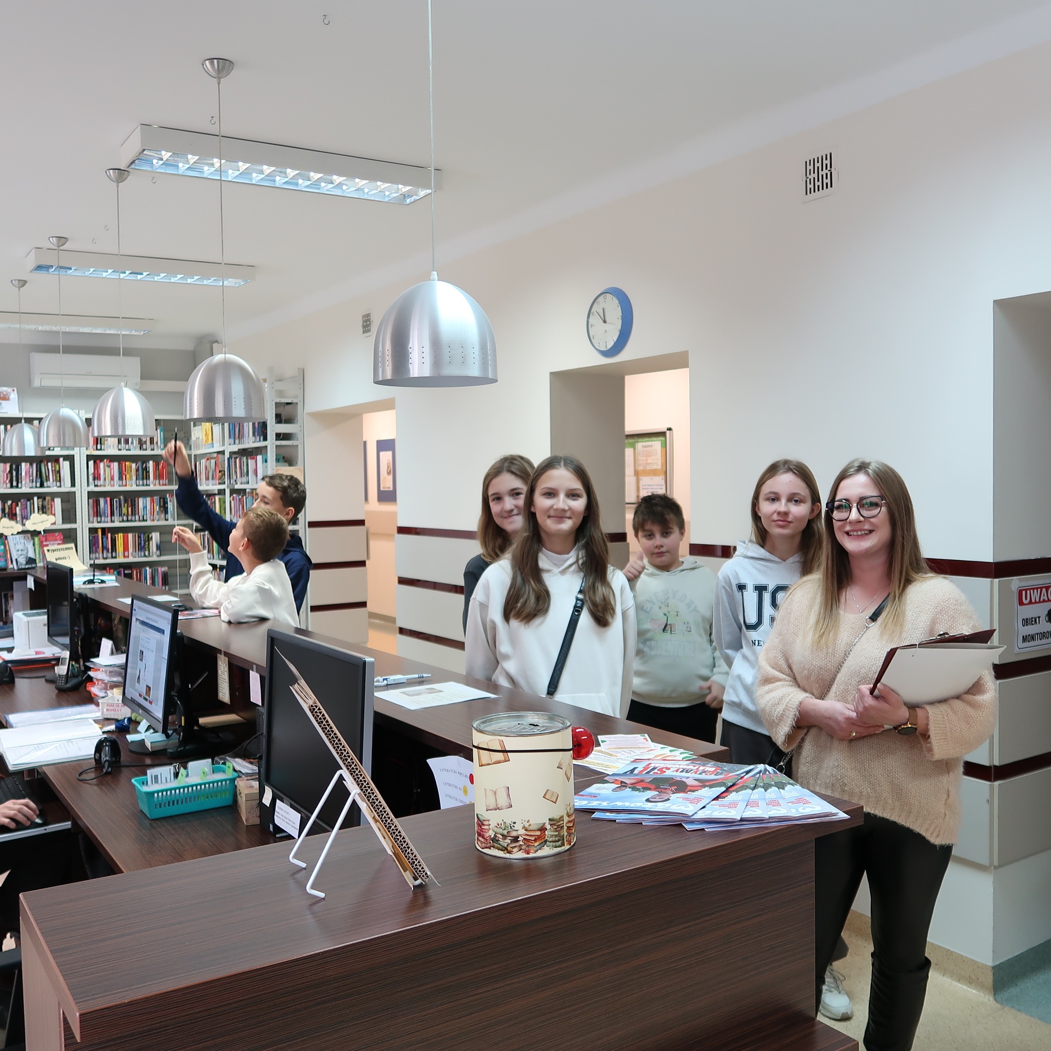 odwiedziny-biblioteki-2 Kreatywne pióro w bibliotece
