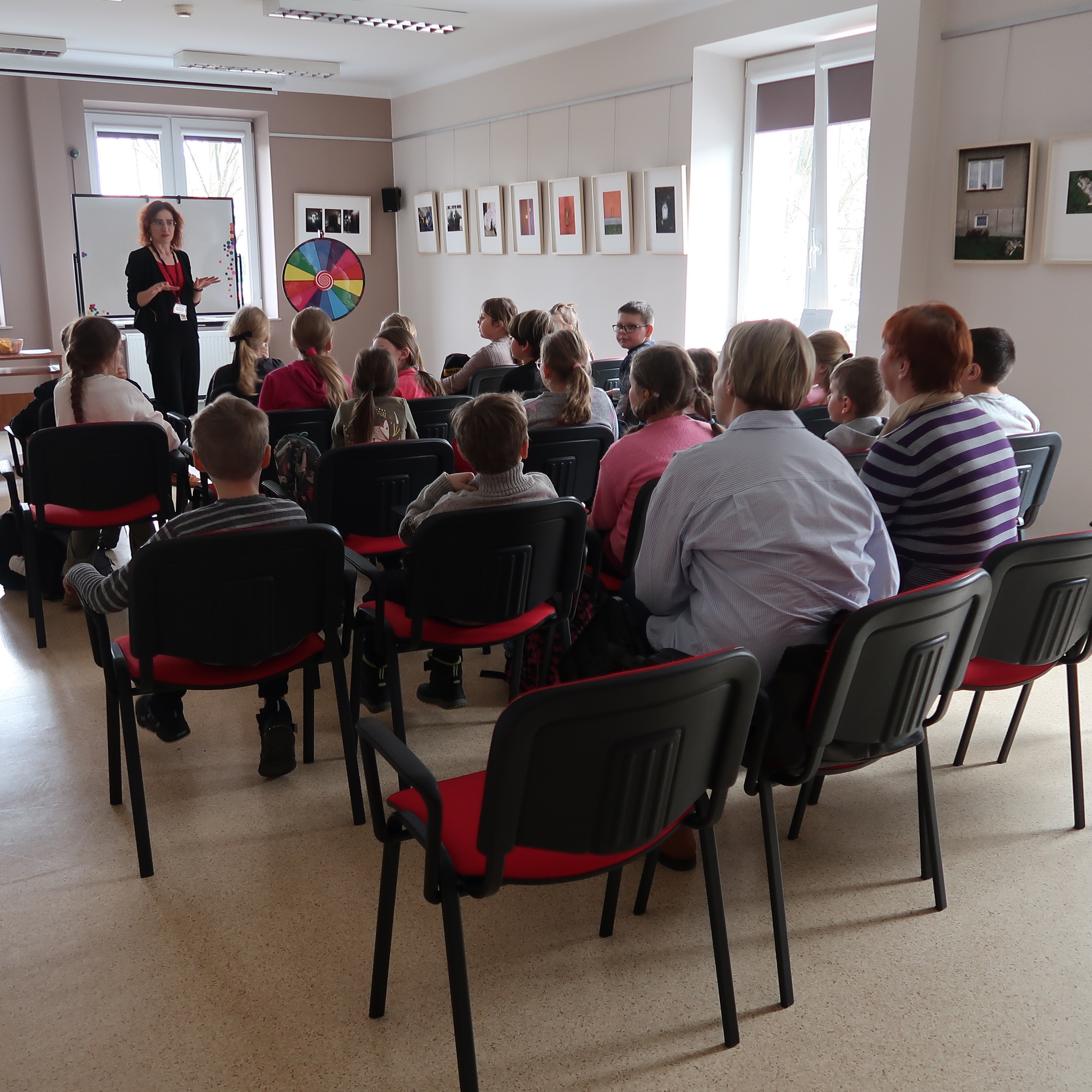Kreatywne pióro w bibliotece