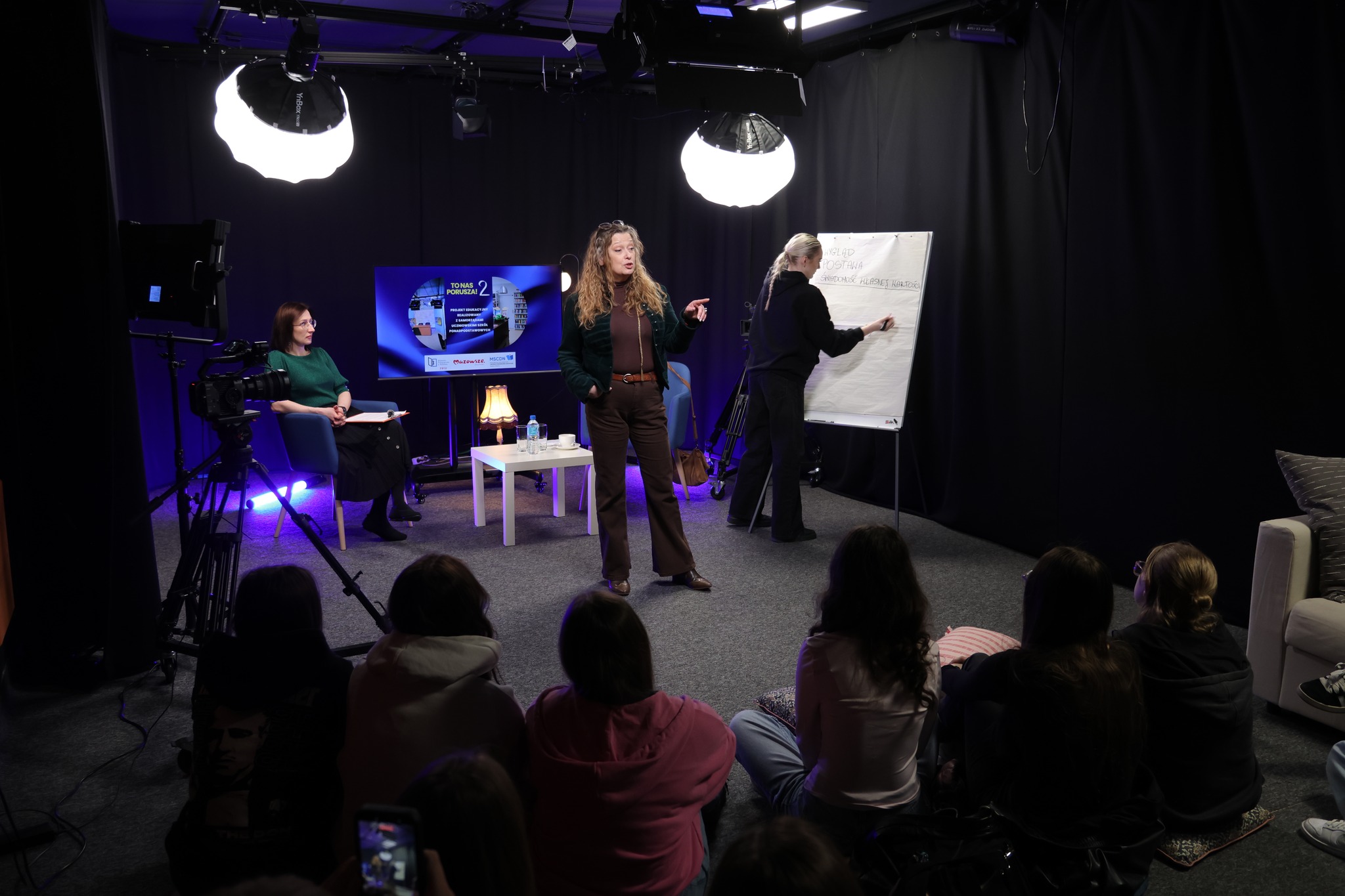 To nas porusza - spotkanie z Urszulą Niwińską Reczko