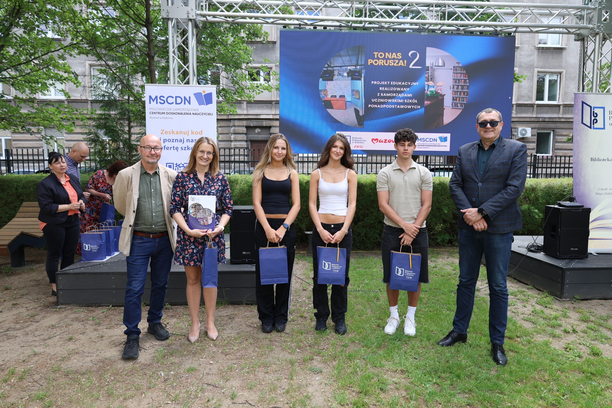 Uroczyste zakończenie drugiej edycji projektu edukacyjnego "To nas porusza"