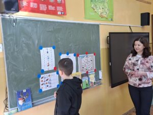 Zajęcia edukacyjne pt. "Legenda o Warsie i Sawie – poznajemy początki Warszawy" w klasie 2 Publicznej Szkoły Podstawowej im. Jana Pawła II w Paciorkowej Woli