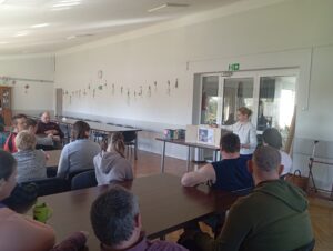 Higiena cyfrowa – wiedza niezbędna w dobie AI - zajęcia edukacyjne dla uczestników Warsztatów Terapii Zajęciowych w Wilczowoli